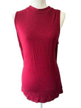 torrid super soft knits Sleeveless Crewneck Tank Top Burgundy size 2